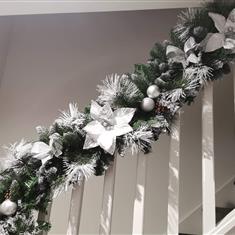 Silver &amp; White Sparkle Christmas Garland
