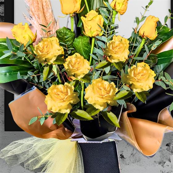 Freindship Roses Friendship Roses What The Flowers Blackpool Florist Florist